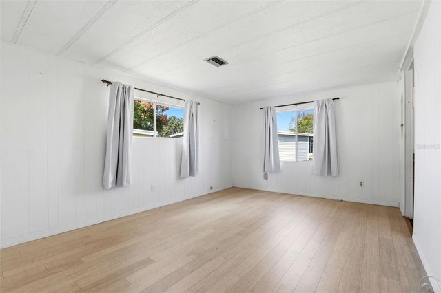 1312 APACHE CIRCLE, Tavares, FL 32778