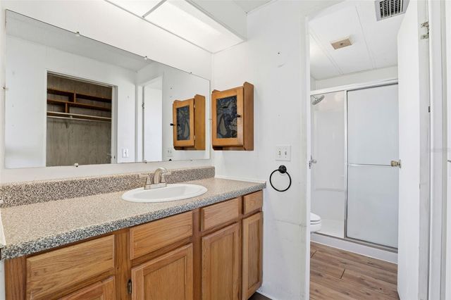 1312 APACHE CIRCLE, Tavares, FL 32778