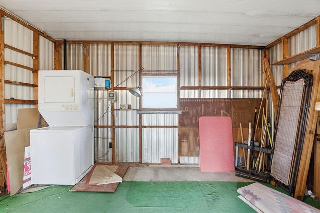 1312 APACHE CIRCLE, Tavares, FL 32778