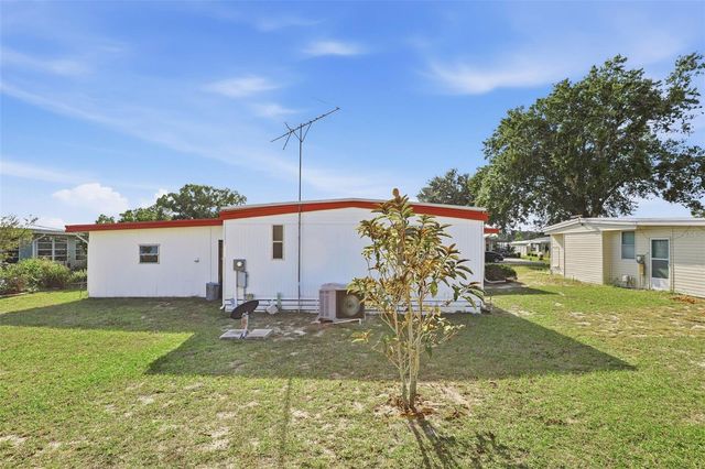 1312 APACHE CIRCLE, Tavares, FL 32778