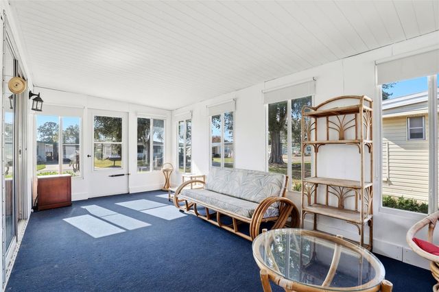 1312 APACHE CIRCLE, Tavares, FL 32778