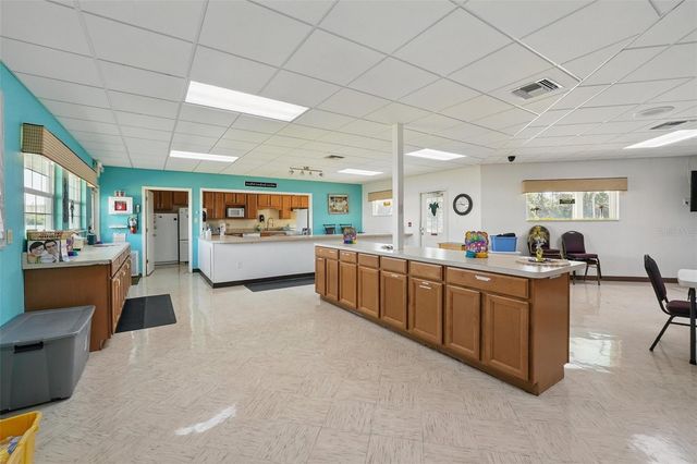 1312 APACHE CIRCLE, Tavares, FL 32778