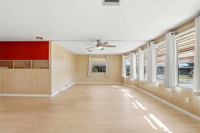 1312 APACHE CIRCLE, Tavares, FL 32778