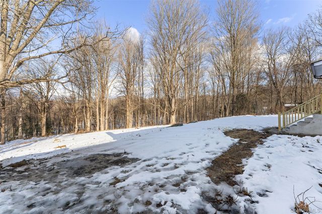 263 Locust Avenue, Cortlandt Manor, NY 10567