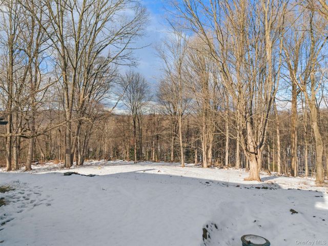 263 Locust Avenue, Cortlandt Manor, NY 10567