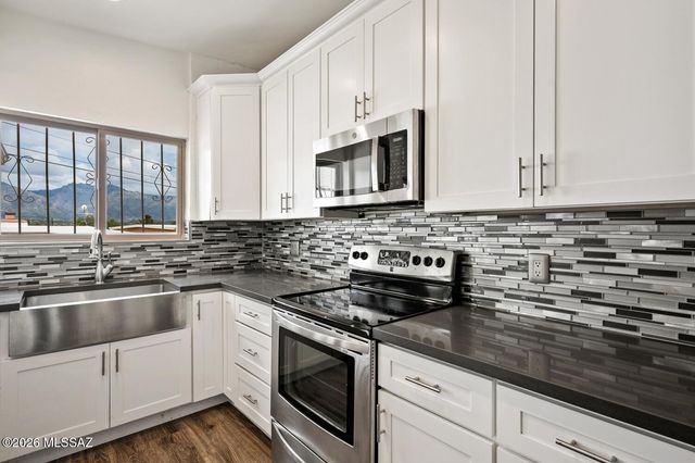 6101 E Seneca Street, Tucson, AZ 85712