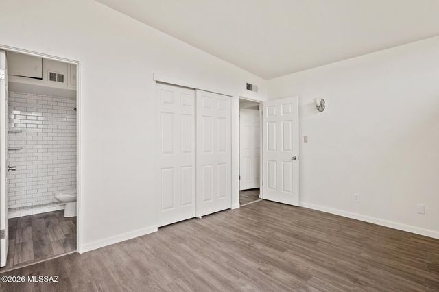 6101 E Seneca Street, Tucson, AZ 85712