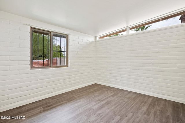 6101 E Seneca Street, Tucson, AZ 85712