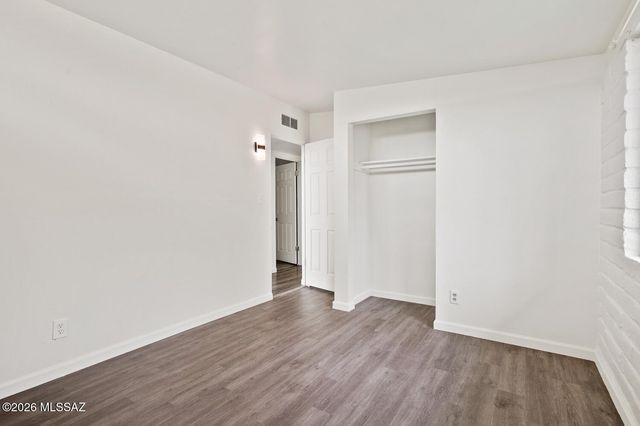 6101 E Seneca Street, Tucson, AZ 85712