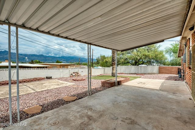 6101 E Seneca Street, Tucson, AZ 85712