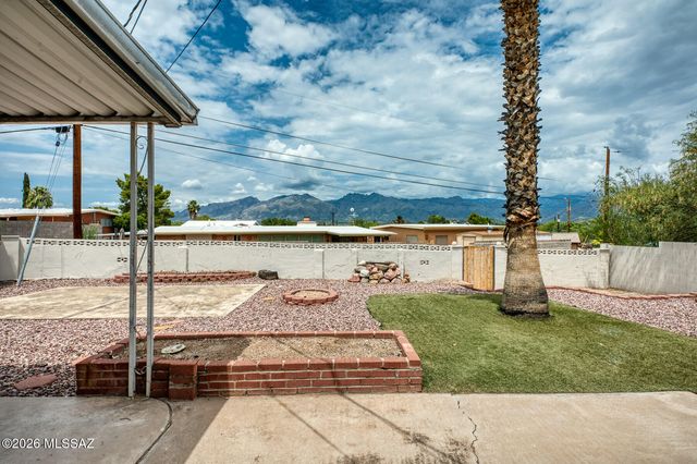 6101 E Seneca Street, Tucson, AZ 85712