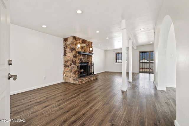6101 E Seneca Street, Tucson, AZ 85712