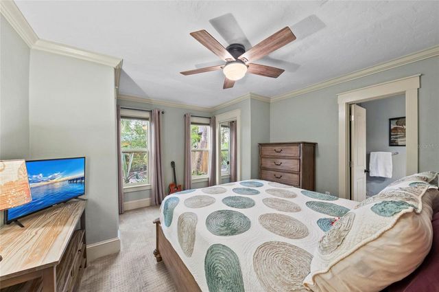 941 VIRGINIA DRIVE, Sarasota, FL 34234