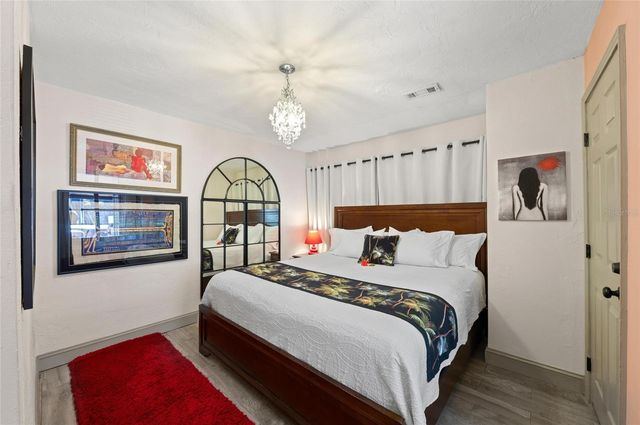 941 VIRGINIA DRIVE, Sarasota, FL 34234