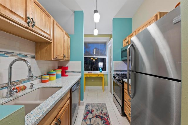 941 VIRGINIA DRIVE, Sarasota, FL 34234