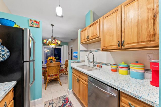 941 VIRGINIA DRIVE, Sarasota, FL 34234