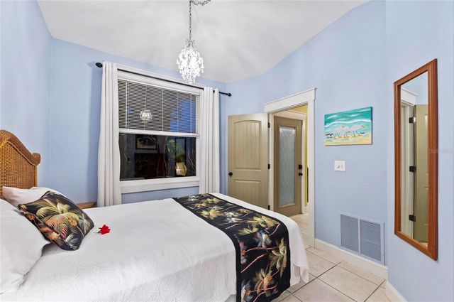 941 VIRGINIA DRIVE, Sarasota, FL 34234