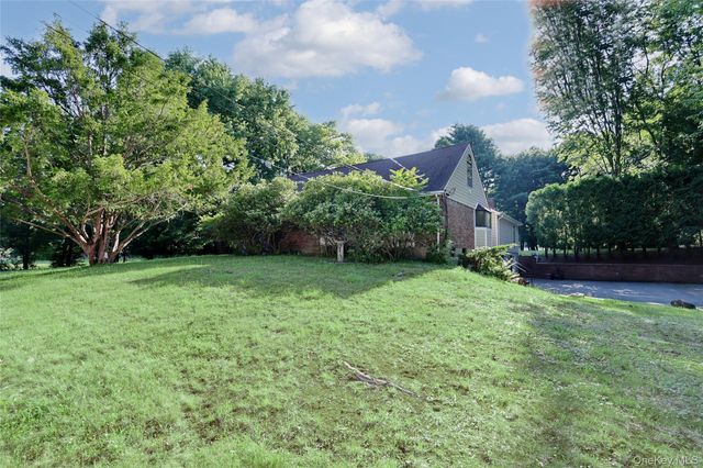 70 Buena Vista Road, New City, NY 10956