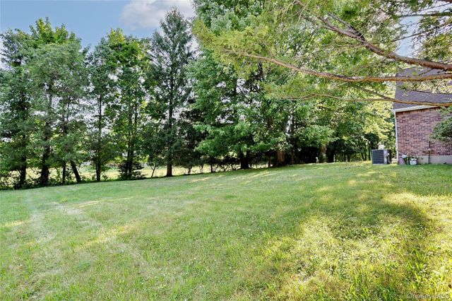 70 Buena Vista Road, New City, NY 10956