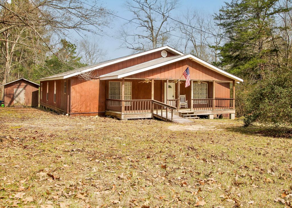 190 Roberts Acres Rd, Leesville, LA 71446