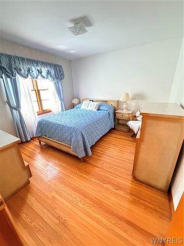 609 27th Street, Niagara Falls, NY 14301