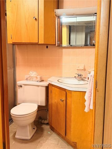 609 27th Street, Niagara Falls, NY 14301