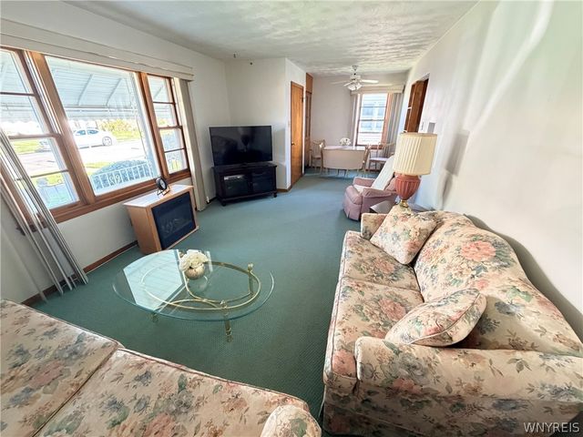 609 27th Street, Niagara Falls, NY 14301
