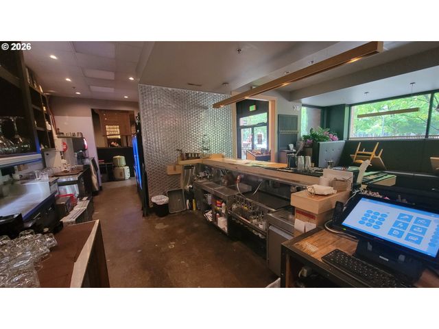 1022 Nw Johnson St, Portland, OR 97209