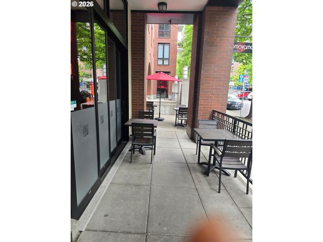 1022 Nw Johnson St, Portland, OR 97209