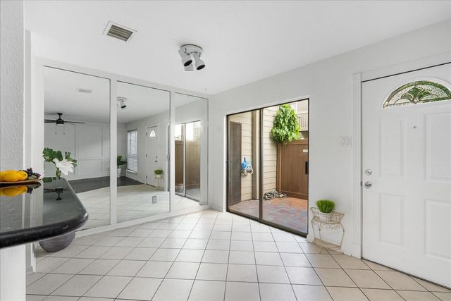 2379 Briarwest Blvd 32, Houston, TX 77077