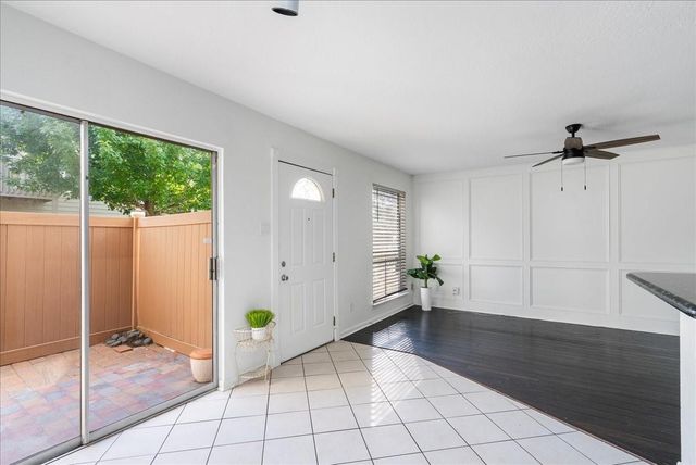 2379 Briarwest Blvd 32, Houston, TX 77077