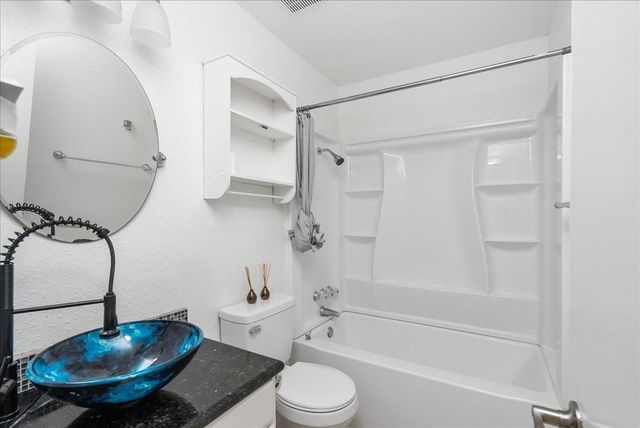 2379 Briarwest Blvd 32, Houston, TX 77077