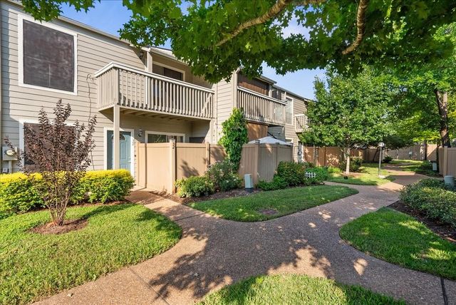 2379 Briarwest Blvd 32, Houston, TX 77077