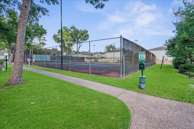 2379 Briarwest Blvd 32, Houston, TX 77077