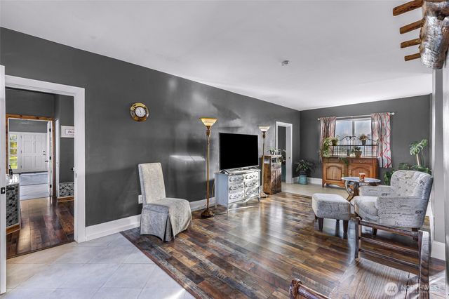 8225 Peace Park Drive, Custer, WA 98240