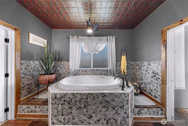 8225 Peace Park Drive, Custer, WA 98240