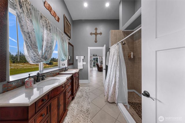 8225 Peace Park Drive, Custer, WA 98240