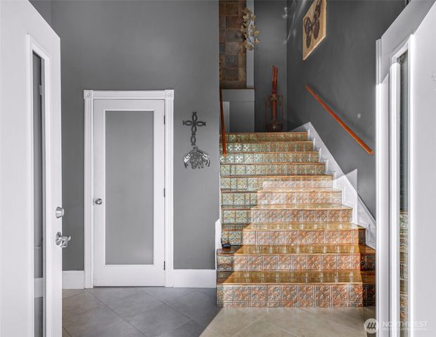 8225 Peace Park Drive, Custer, WA 98240