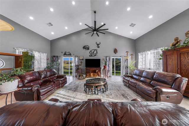 8225 Peace Park Drive, Custer, WA 98240