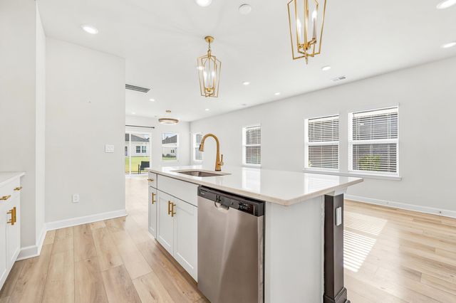 4320 Falls Oaks St., Myrtle Beach, SC 29579