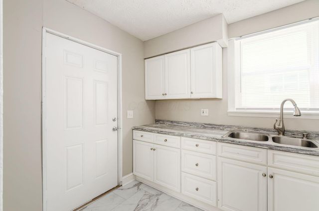68 W Park Avenue, Columbus, OH 43222