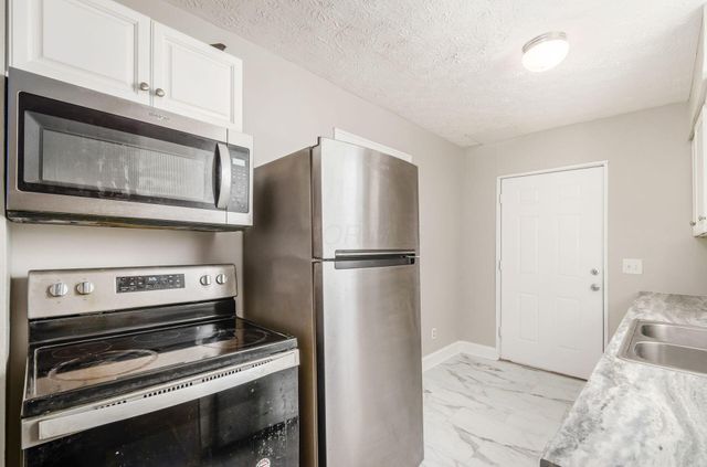 68 W Park Avenue, Columbus, OH 43222
