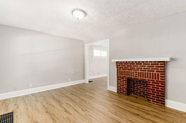 68 W Park Avenue, Columbus, OH 43222