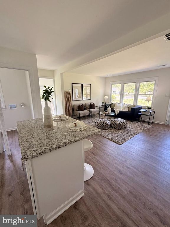 Image 2 of property listing at 5839 SHADY SIDE RD, Churchton, MD 20733