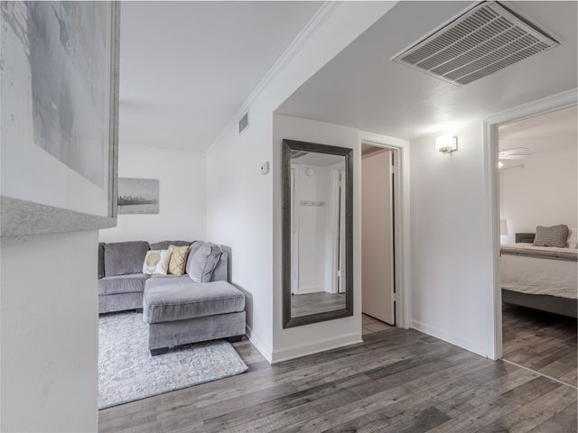 4748 Old Bent Tree Lane 201, Dallas, TX 75287