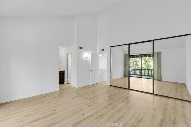 21900 Marylee Street 257, Woodland Hills, CA 91367