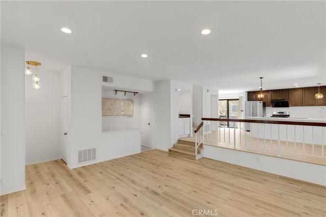 21900 Marylee Street 257, Woodland Hills, CA 91367
