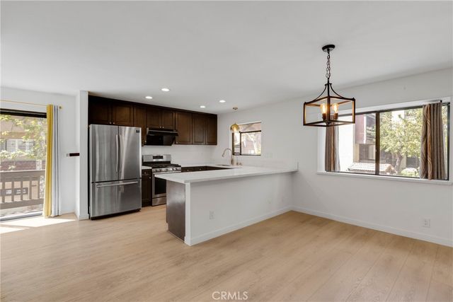 21900 Marylee Street 257, Woodland Hills, CA 91367
