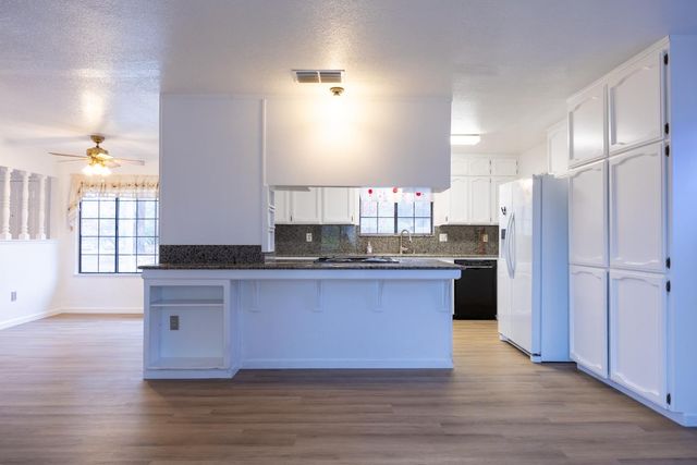 42058 Wild Stallion Court, Coarsegold, CA 93614