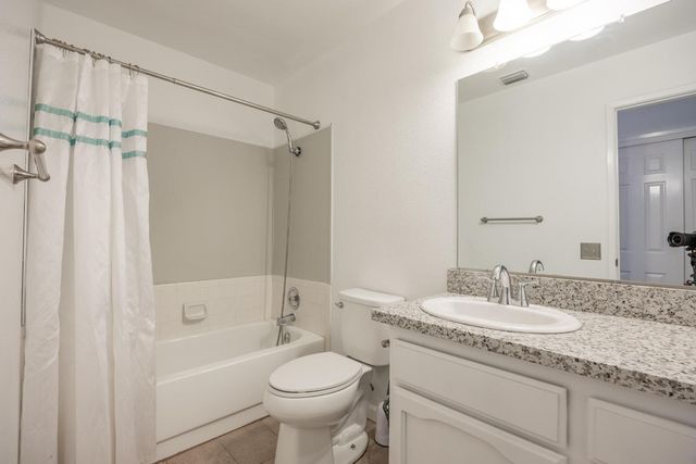 42058 Wild Stallion Court, Coarsegold, CA 93614